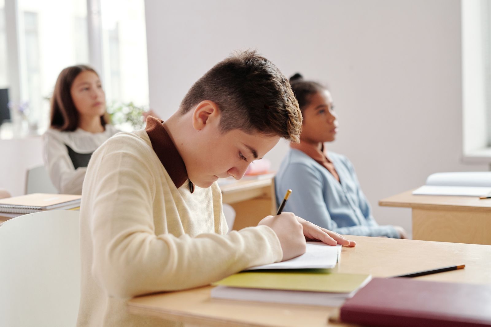 Imagen ilustrativa de un entorno educativo; no identifica las instalaciones de Fundación Kinal.